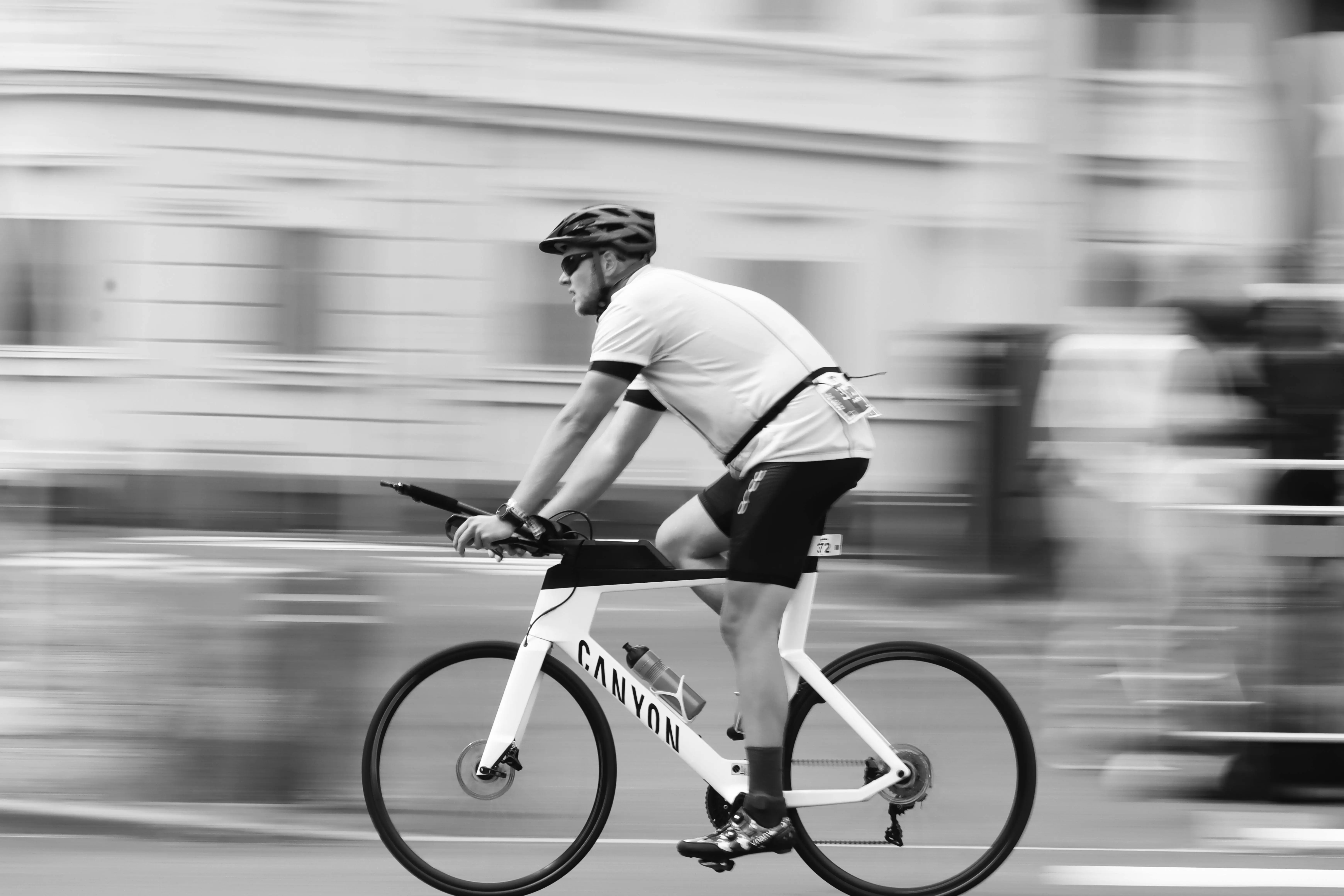 Best Bikes in Each Price Category: Budget, Mid-Range & Premium